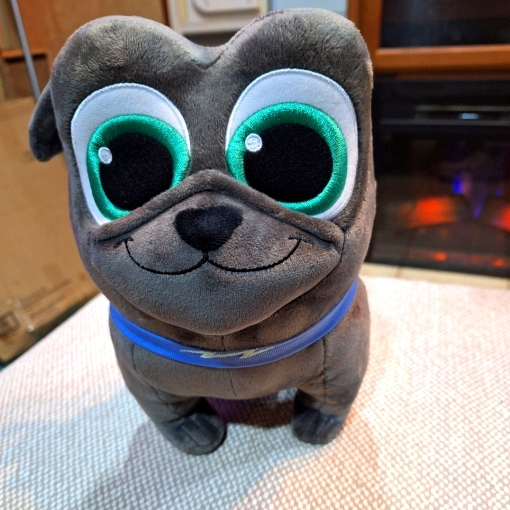 Disney Puppy Dog Pals plush Bingo. 9" pre-owned cute and adorable.